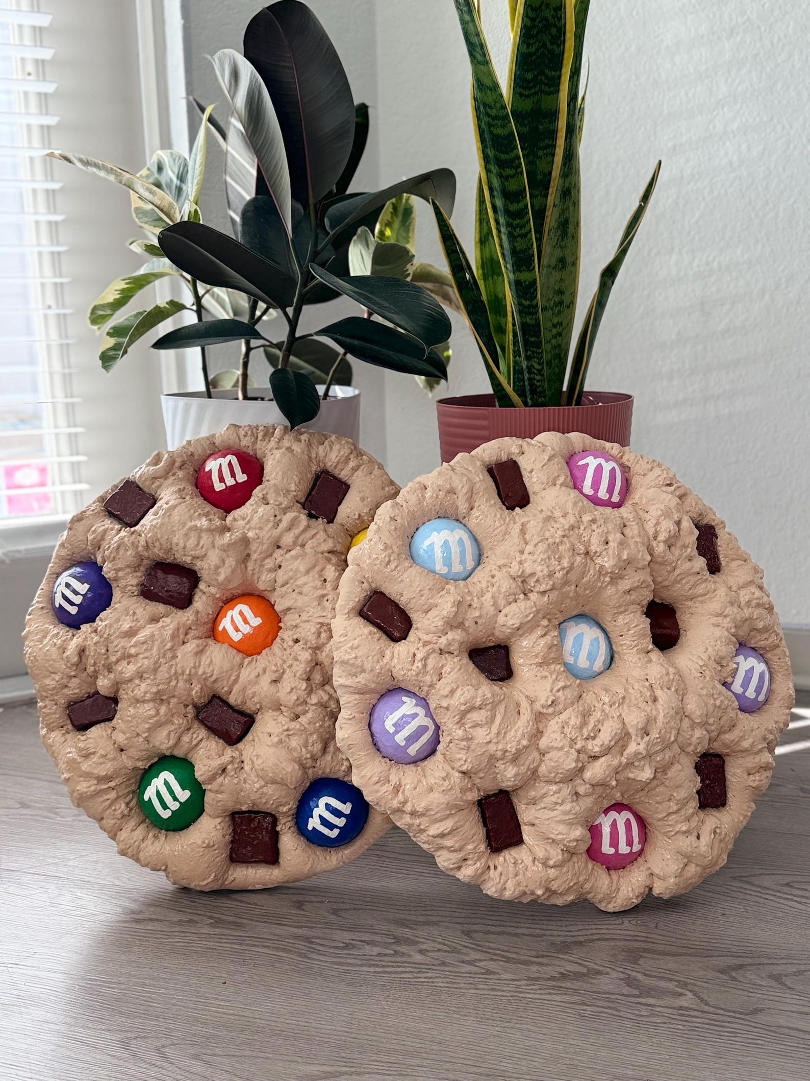 Oversized cookie wall decor: M&M candy cookie sculpture set by JOIRUSH